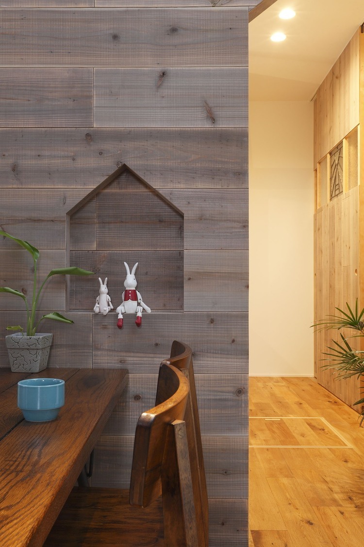 Hazukashi House by Alts Design Office