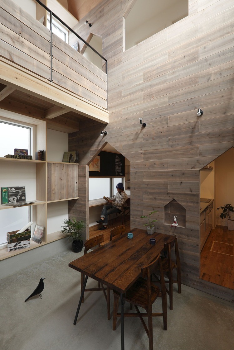 Hazukashi House by Alts Design Office