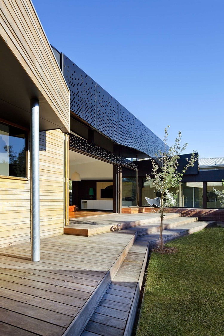 Balnarring Beach House by Simon Couchman Architects