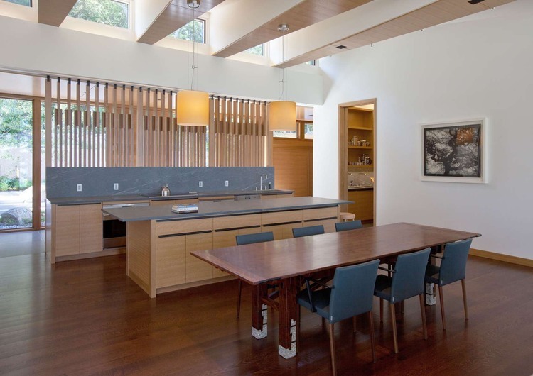 Medomak River House by Anmahian Winton Architects