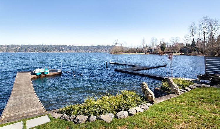 Waterfront Residence by Surefield