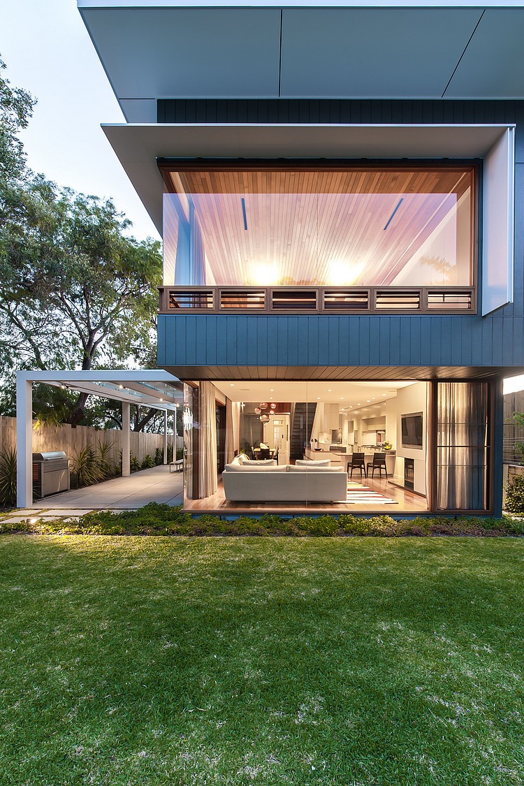 Coogee House by Tanner Kibble Denton Architects