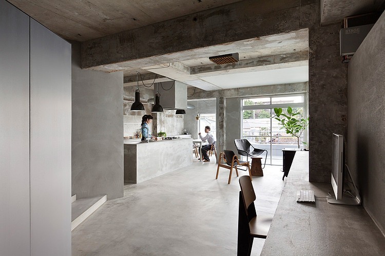 House In Jiyugaoka by Airhouse Design Office