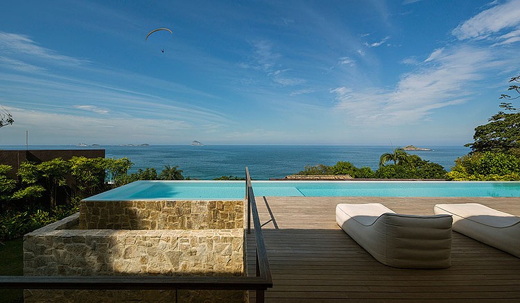 AL Rio de Janeiro by Arthur Casas
