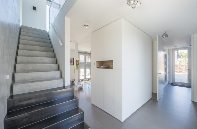 LR House