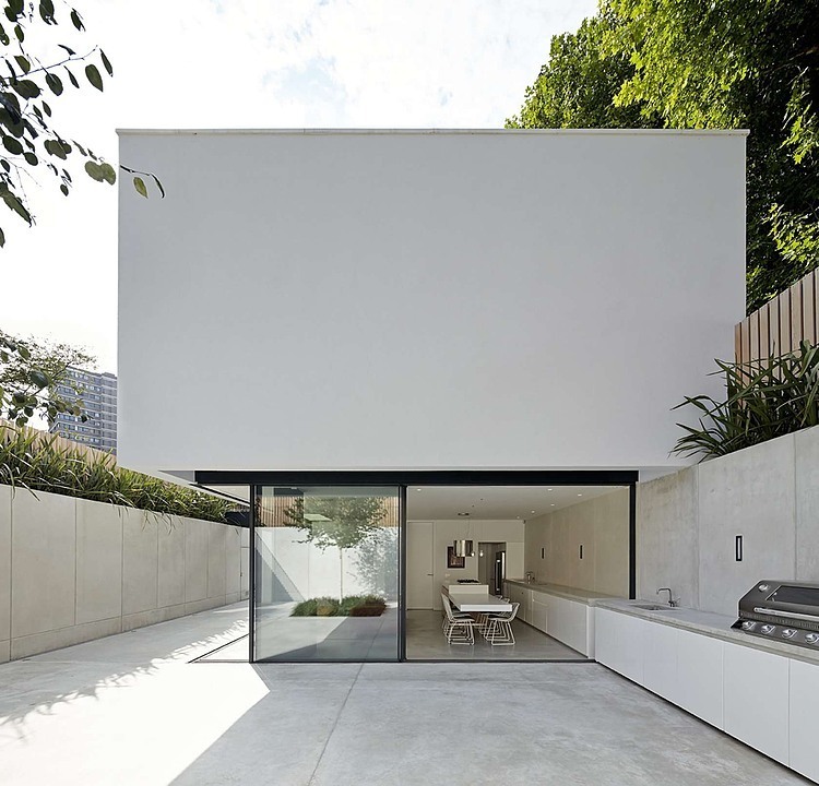Garden House by De Matos Ryan Architects