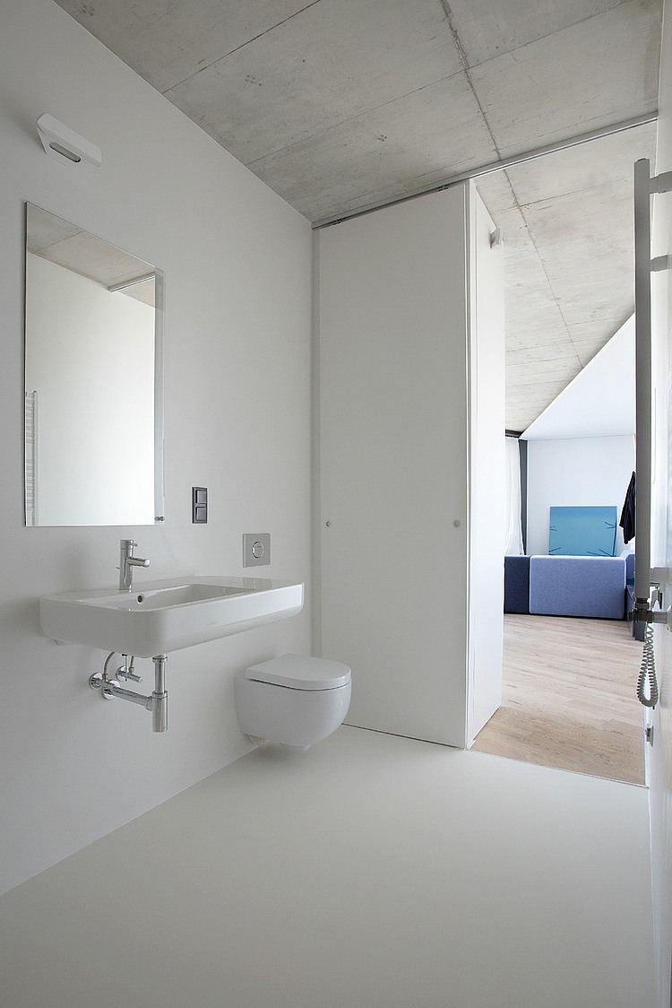 Vilnius Apartment by Inblum