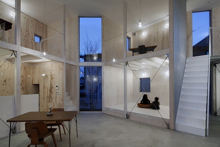 House In Kashiwa by Yamazaki Kentaro Design Workshop
