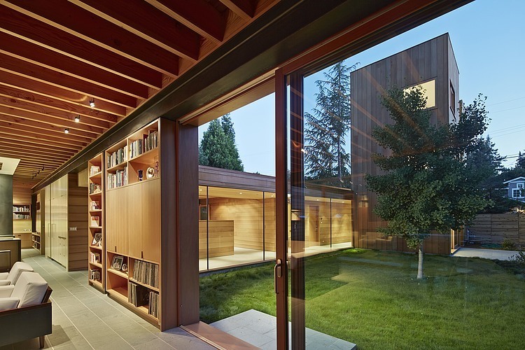 Low/Rise House by Spiegel Aihara Workshop