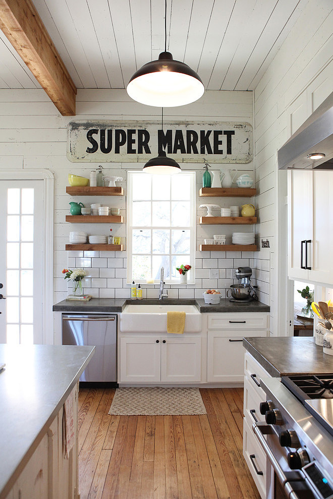 Farmhouse by Magnolia Homes