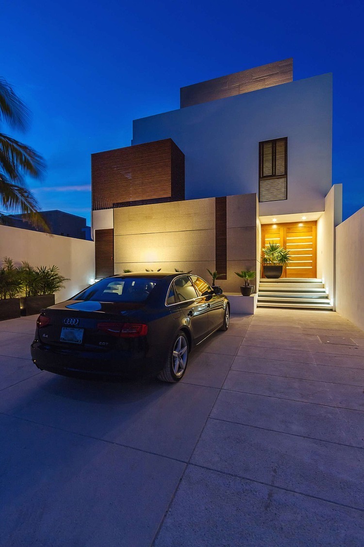 Casa JLM by Enrique Cabrera Arquitecto