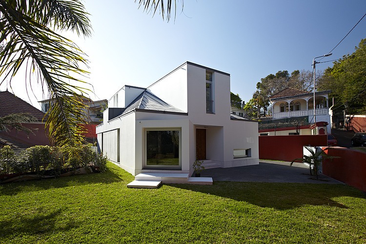 House in Funchal by Baixa Atelier