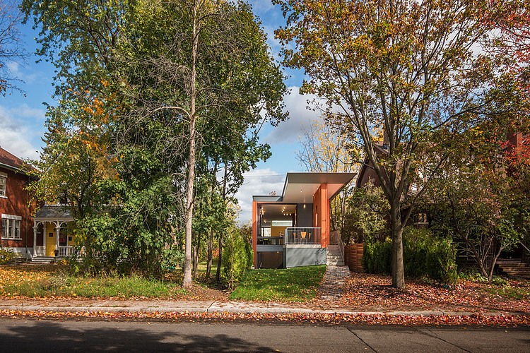 Stacey-Turley Residence by Kariouk Associates