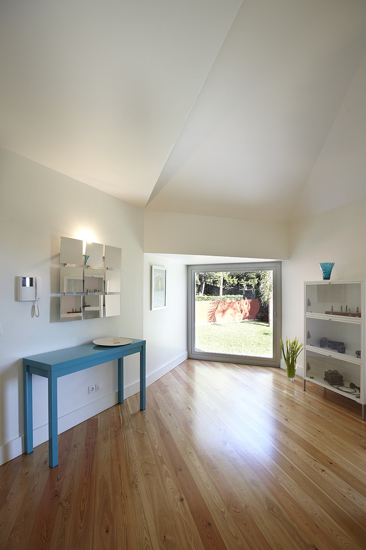 House in Funchal by Baixa Atelier