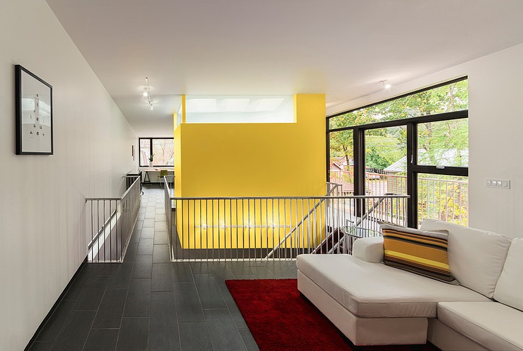 Stacey-Turley Residence by Kariouk Associates