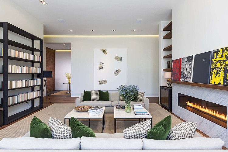 Holmby Hills Residence by Quinn Architects