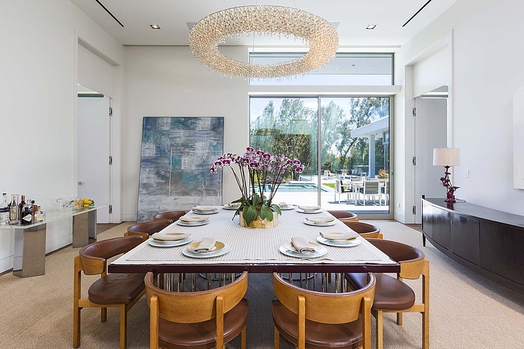 Holmby Hills Residence by Quinn Architects