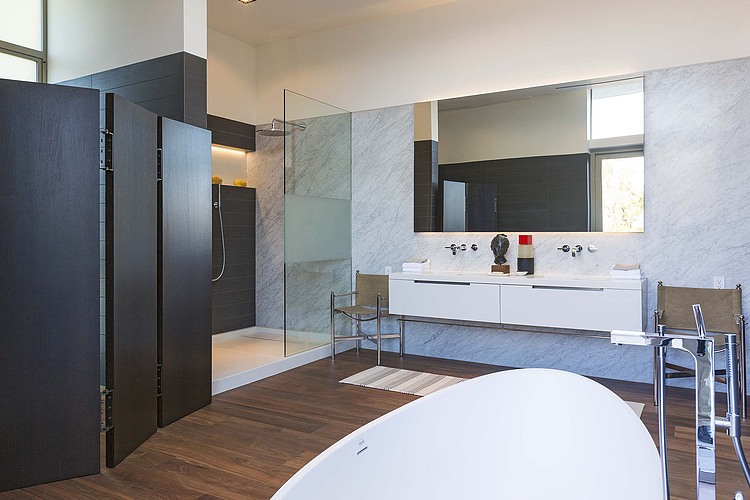 Holmby Hills Residence by Quinn Architects