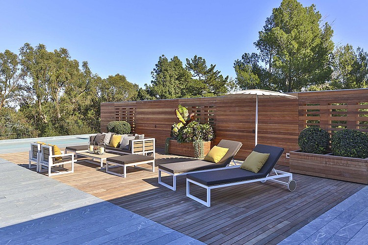Holmby Hills Residence by Quinn Architects