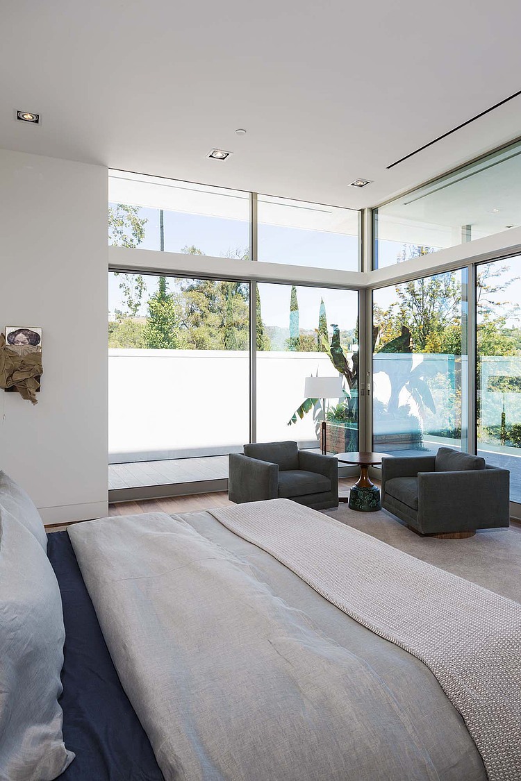 Holmby Hills Residence by Quinn Architects