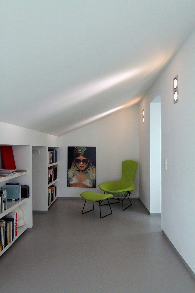Hause T by Karl Kaffenberger