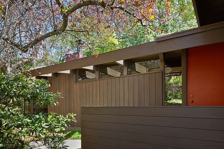 Mid-Century Modern Renovation by Koch Architects