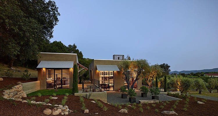 Olive Grove Residence by Total Concepts