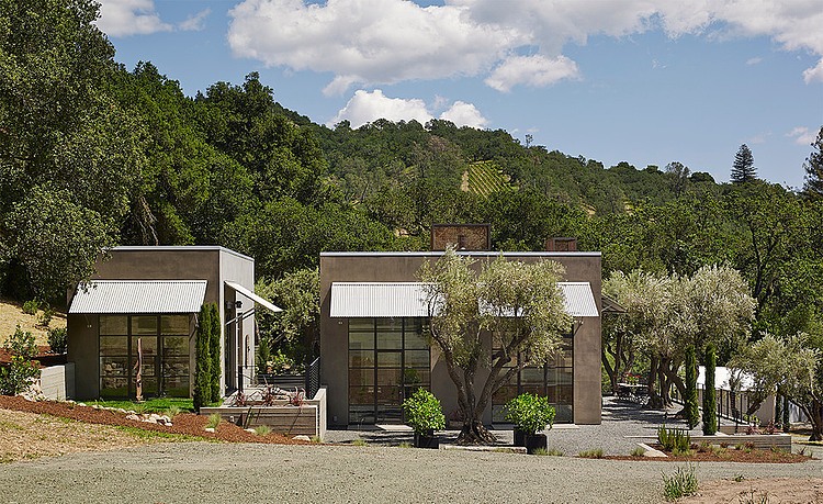 Olive Grove Residence by Total Concepts