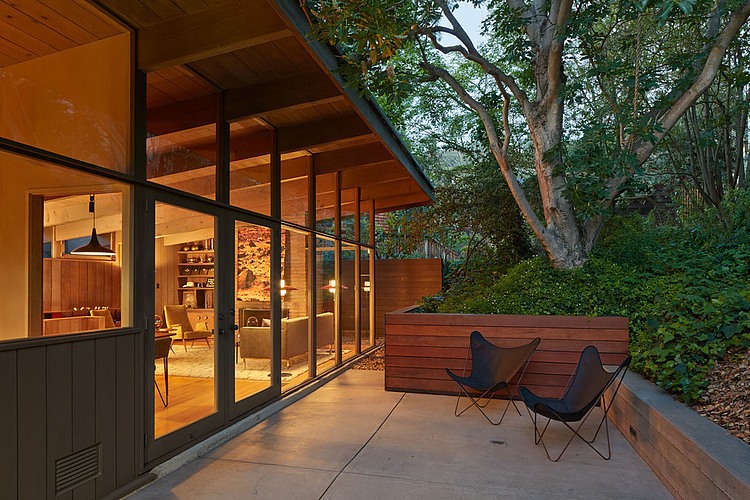 Mid-Century Modern Renovation by Koch Architects