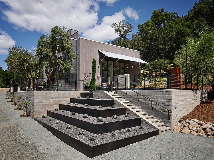 Olive Grove Residence by Total Concepts