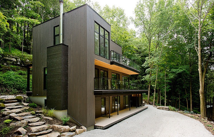 Lake Champlain Retreat by Atelier BOOM TOWN