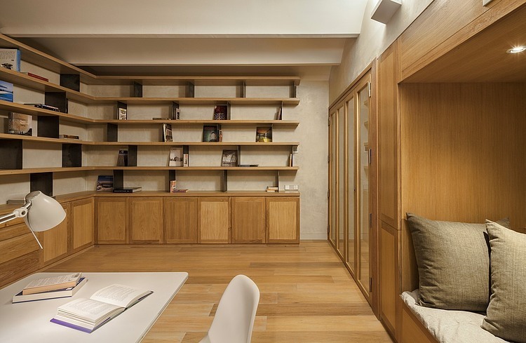 Duplex In Gracia by Zest Architecture
