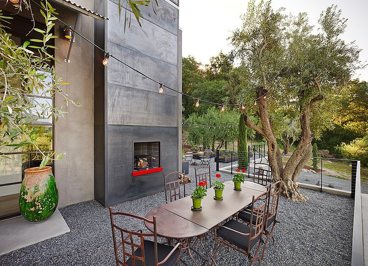 Olive Grove Residence by Total Concepts