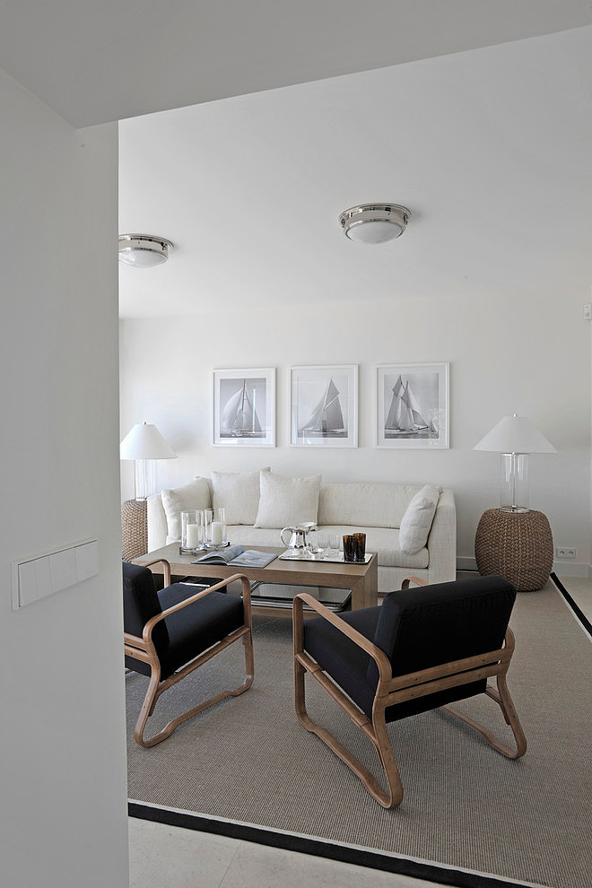 Sea Front Home in Nice by Labro & Davis