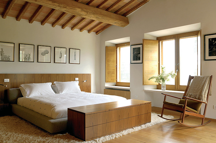 Todi Villa by Alhadeff Architects