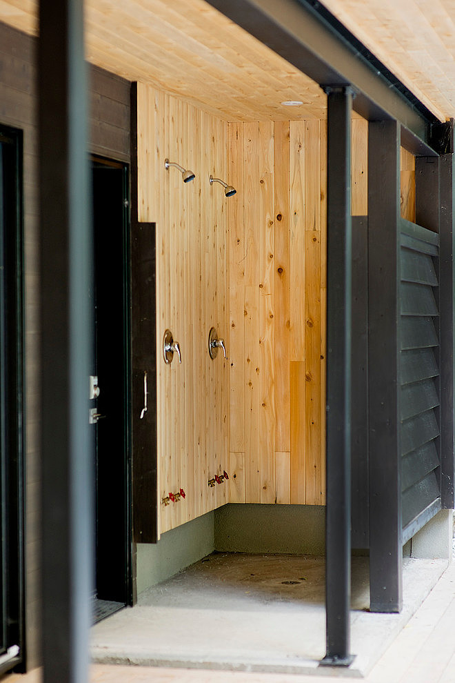 Lake Champlain Retreat by Atelier BOOM TOWN