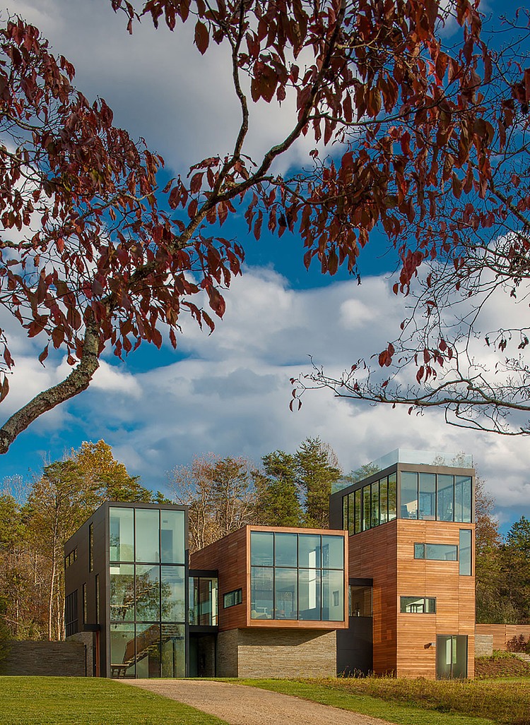 4 Springs Lane by Robert M. Gurney Architect