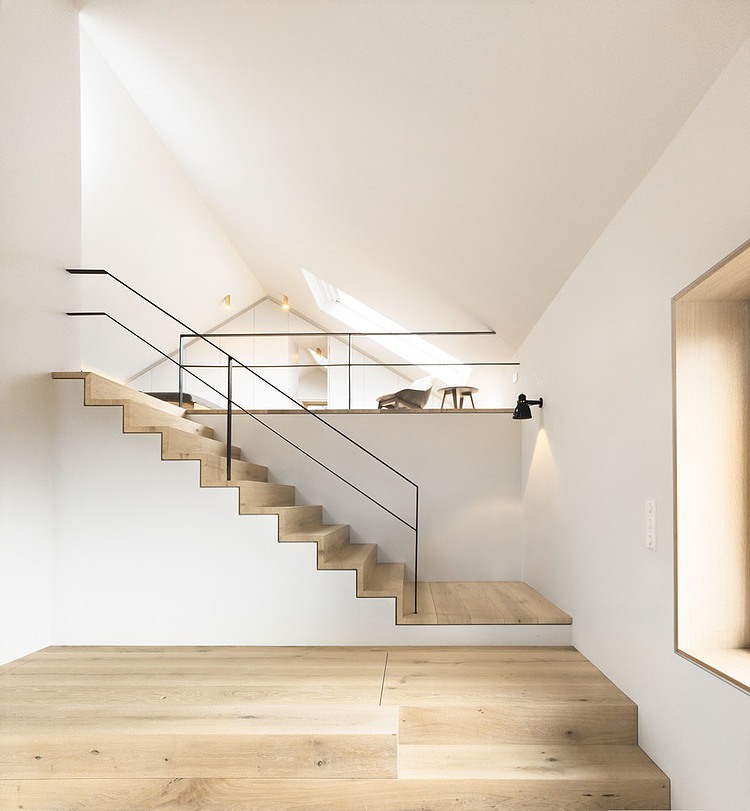 Private Residence by Zeitraum