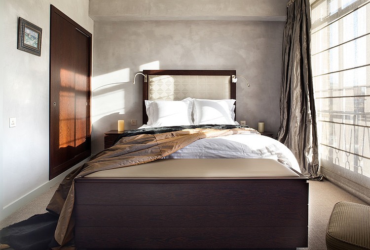 Eaton Square Apartment by Paul Craig