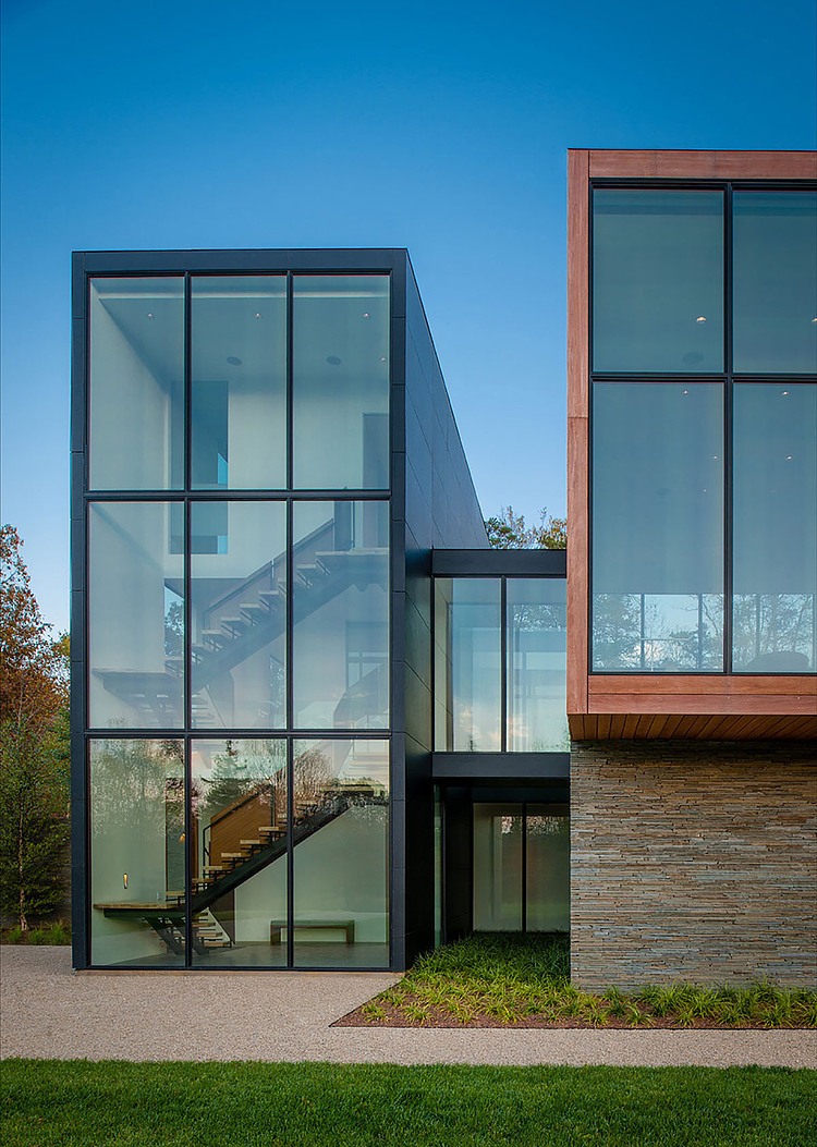 4 Springs Lane by Robert M. Gurney Architect