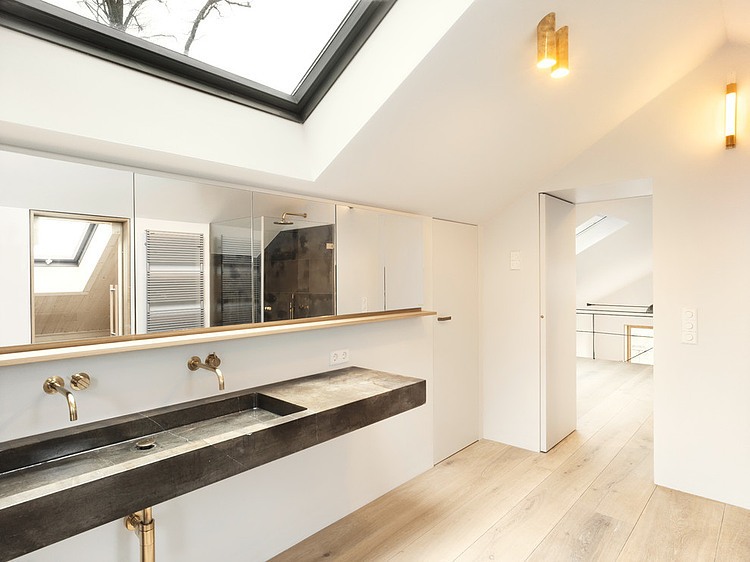 Private Residence by Zeitraum