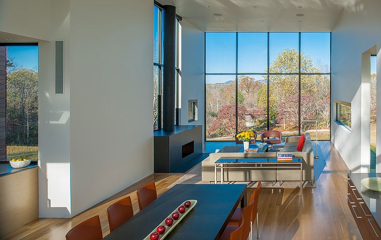 4 Springs Lane by Robert M. Gurney Architect