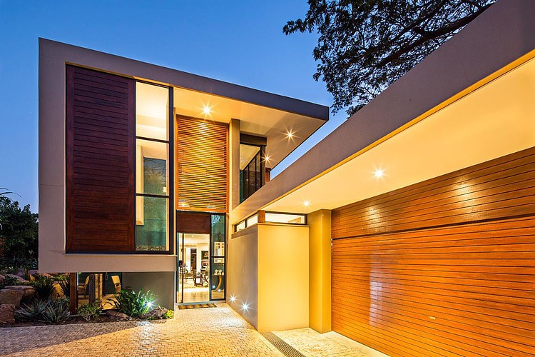 Aloe Ridge House by Metropole Architects