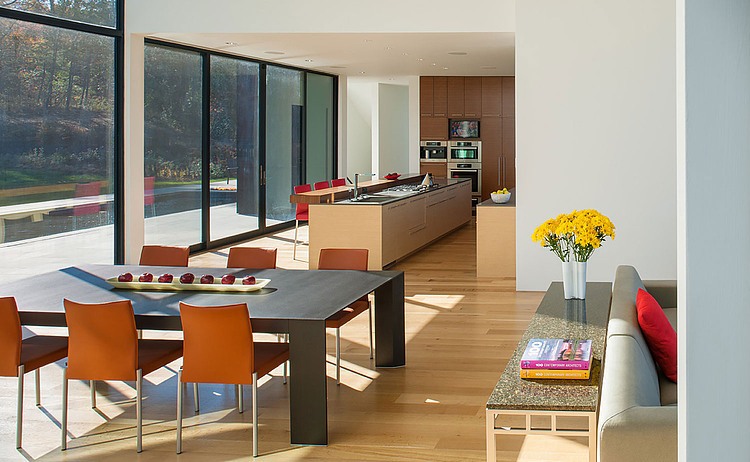4 Springs Lane by Robert M. Gurney Architect