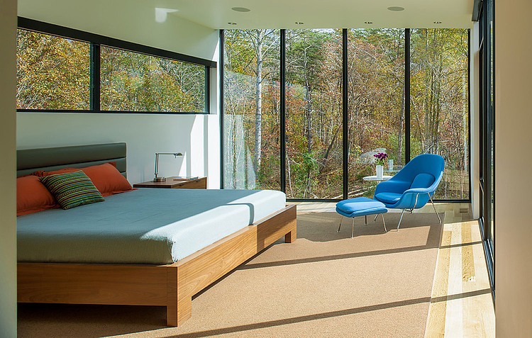 4 Springs Lane by Robert M. Gurney Architect