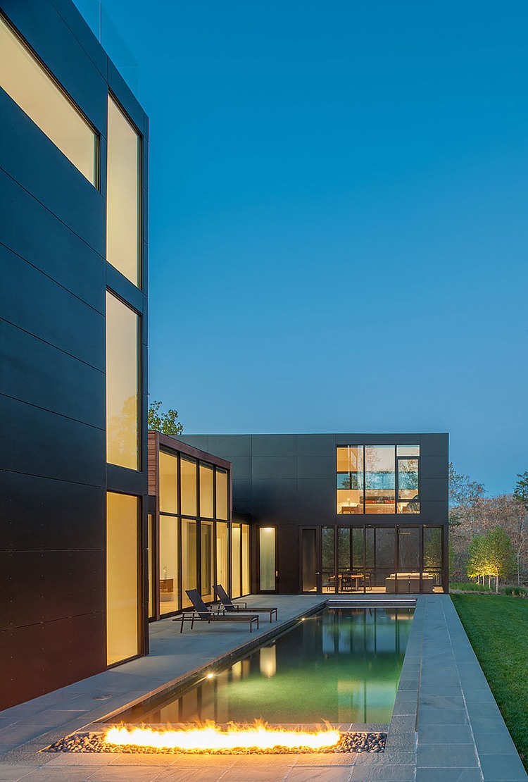 4 Springs Lane by Robert M. Gurney Architect