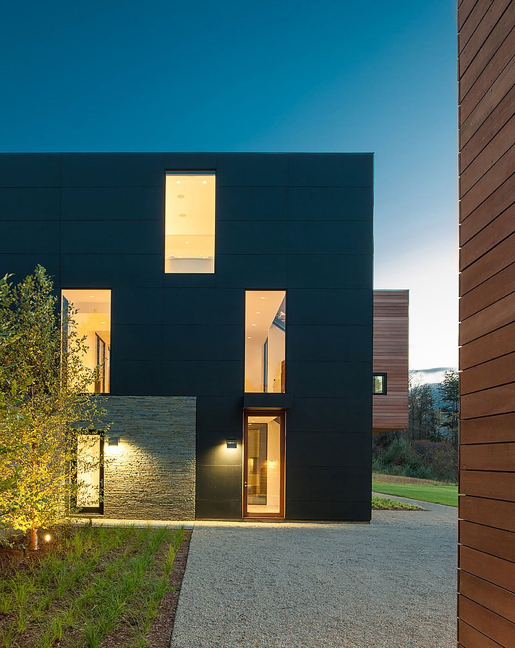 4 Springs Lane by Robert M. Gurney Architect