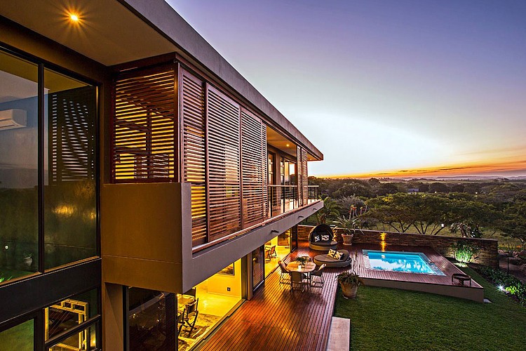 Aloe Ridge House by Metropole Architects