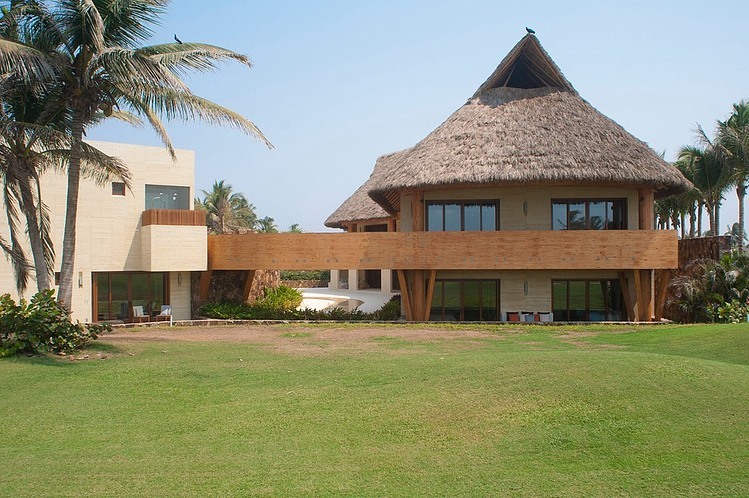 Casa Marina by Quintanilla Arquitectos
