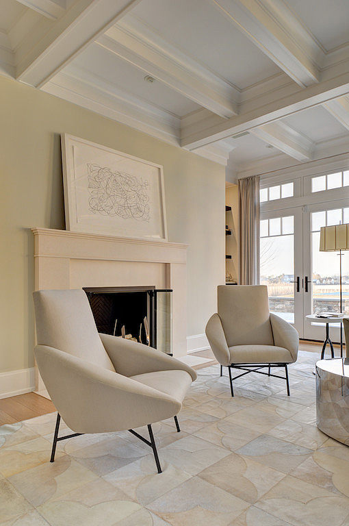 House in Sagaponic by Tamara Magel Interiors